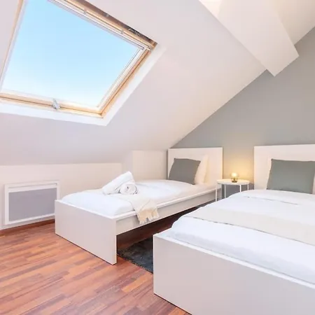 Guest house 3 Bedroom House With Courtyard Close To Lille