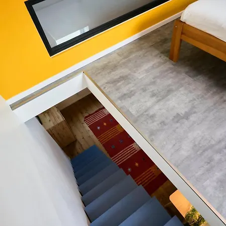 Casa de hóspedes 3 Bedroom House With Courtyard Close To Lille La Madeleine (Nord)
