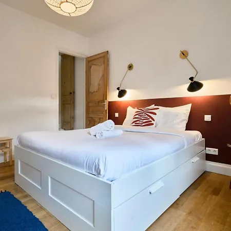 3 Bedroom House With Courtyard Close To Lille Guest house *